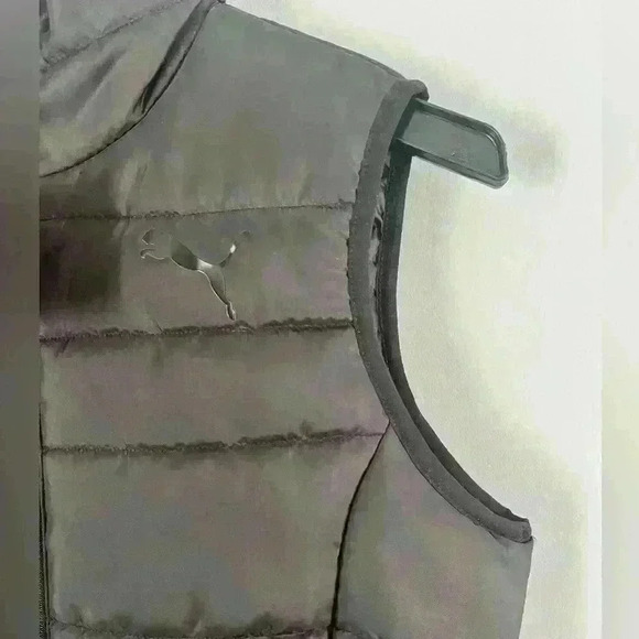 Puma essentials black padded vest size xs NWT - Picture 5 of 15